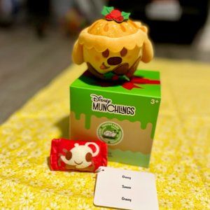 Disney Parks Holiday Munchlings Festive Fare 2023 Dug Mystery Plush